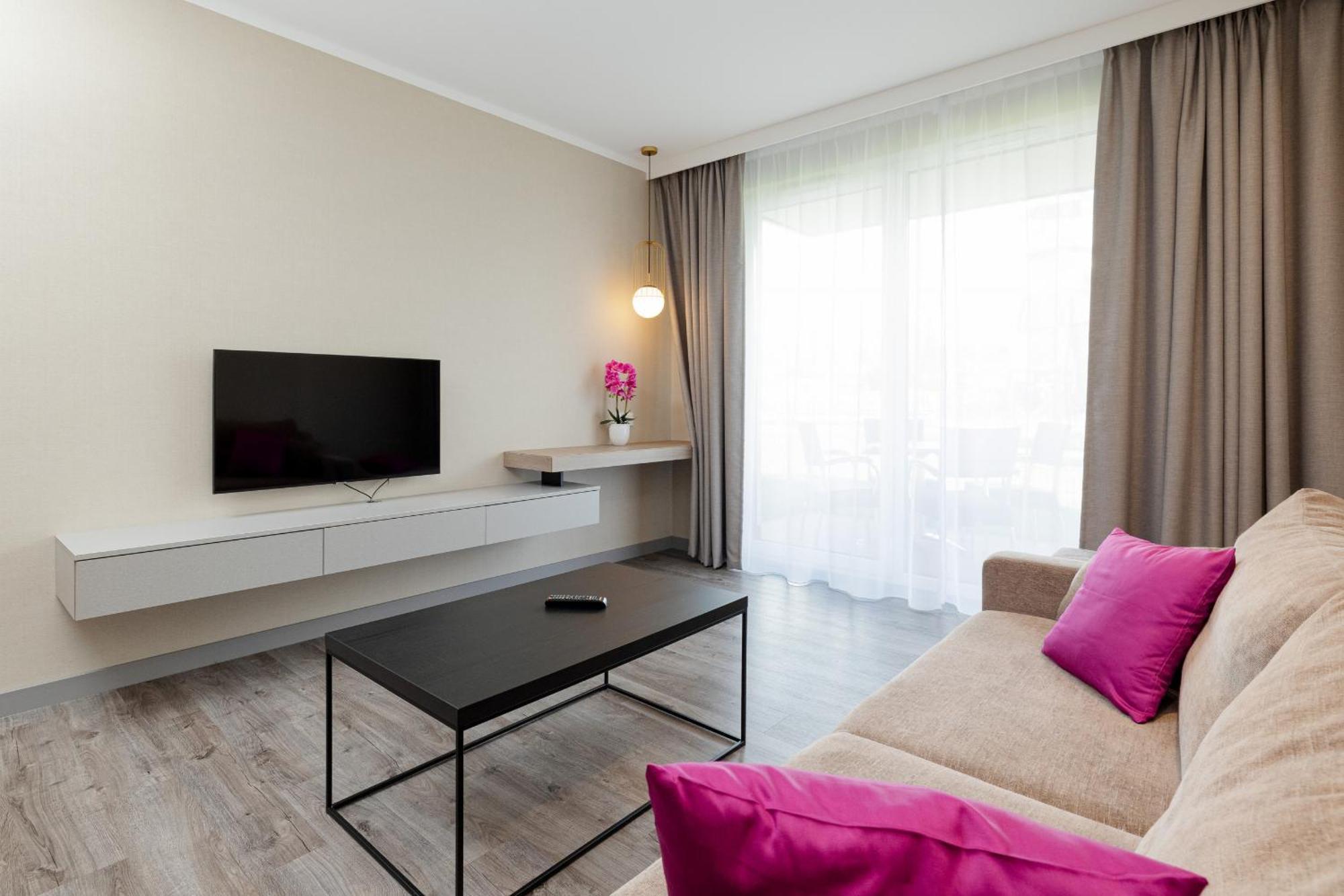 Perfect Holiday Apartments Bel Mare By Noclegi Renters Miedzyzdroje Exterior photo